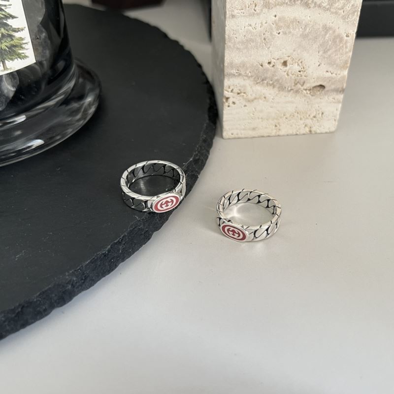 G*u*i rings